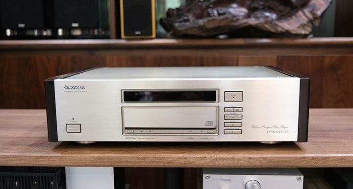 Đầu CD Pioneer PD-2000LTD Tượng đài của các Audiophile thập niên 90